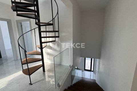 ویلا در  Sapanca ، ترکیه 4 خوابه ، 330 متر مربع.  شماره 221604 - 16