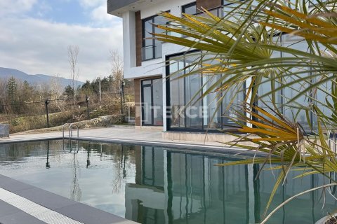 ویلا در  Sapanca ، ترکیه 4 خوابه ، 330 متر مربع.  شماره 221604 - 5