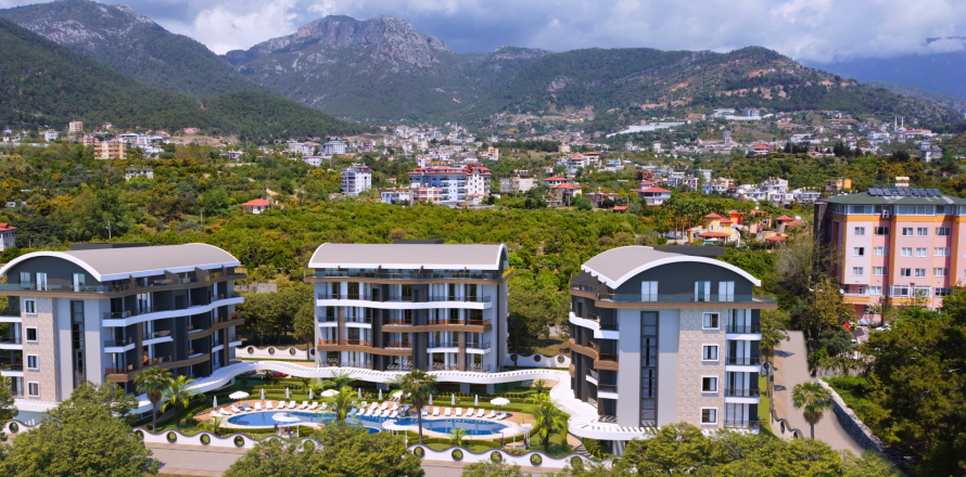 1+1 Apartment  in Oba, Antalya, Turkey No. 218584