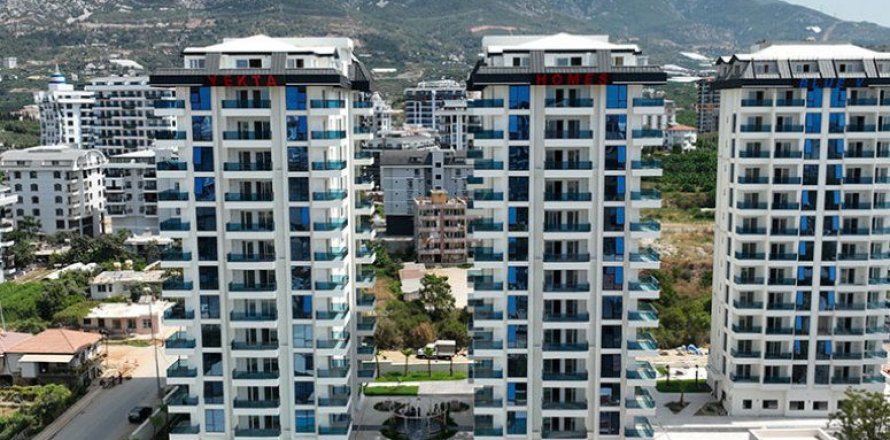 1+1 Apartment  in Mahmutlar, Antalya, Turkey No. 220048