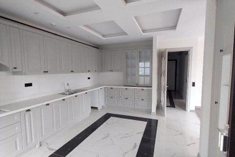 5+1 Apartment in Erdemli, Mersin, Turkey No. 231395