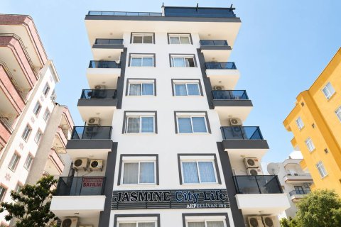 2+1 Lägenhet  i Mahmutlar, Antalya, Turkiet Nr. 228492