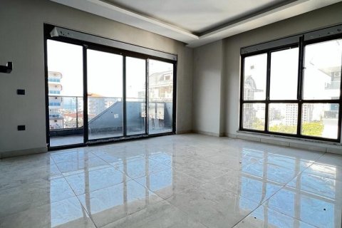 5+1 Lejlighed  i Mahmutlar, Antalya, Tyrkiet Nr. 219935