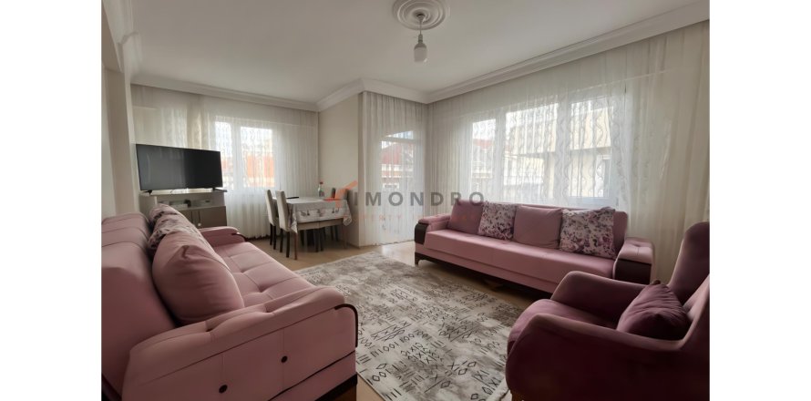 5+1 Leilighet  i Zeytinburnu, Istanbul, Tyrkia Nr. 215560