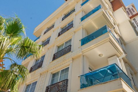 Продажа квартиры  в Коньяалты, Анталье, Турция 3+1, 145м2, №211697 – фото 1