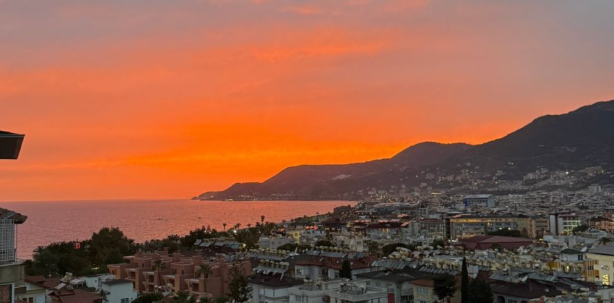 3+1 Apartment  in Alanya, Antalya, Turkey No. 224373