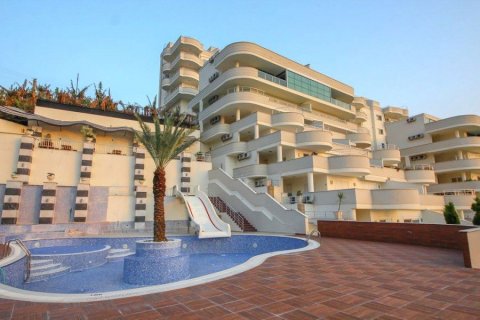 4+1 Apartment  in Mahmutlar, Antalya, Turkey No. 219760