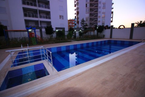 2+1 Wohnung  in Alanya, Antalya, Türkei Nr. 216600 - 2
