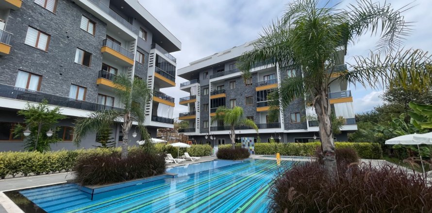 2+1 Apartment  in Oba, Antalya, Turkey No. 218743