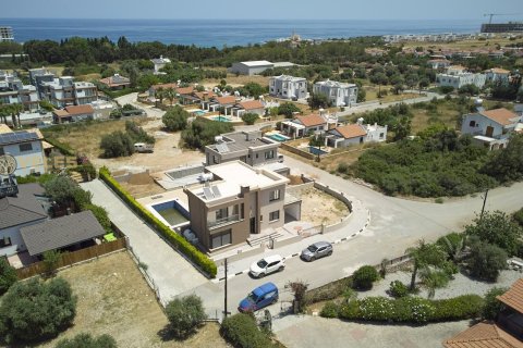 Villa for sale  in Catalkoy, Girne, Northern Cyprus, 4 bedrooms, 220m2, No. 214381 – photo 2