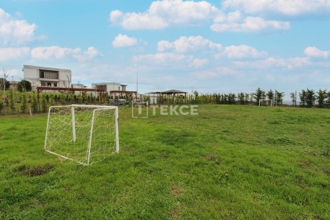 Apartment for sale in Yalova, Turkey, 2 bedrooms, 160m2, No. 217068 – photo 16