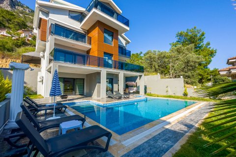 Продажа виллы  в Гёчеке, Мугле, Турция 4+1, 450м2, №213246 – фото 3