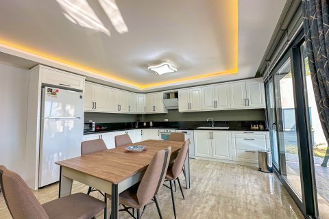 Продажа виллы  в Гёчеке, Мугле, Турция 4+1, 450м2, №213246 – фото 5