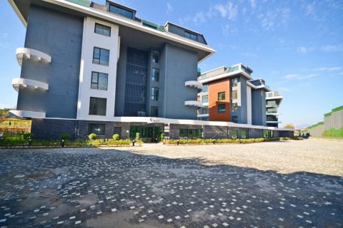 Аренда квартиры  в Аланье, Анталье, Турция 2+1, 90м2, №216610 – фото 30