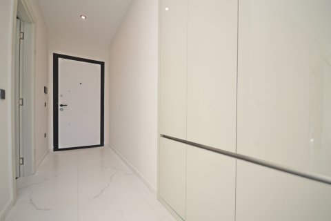 Аренда квартиры  в Аланье, Анталье, Турция 2+1, 90м2, №216610 – фото 21