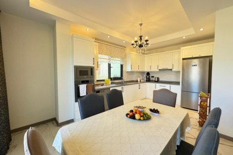 Аренда квартиры  в Аланье, Анталье, Турция 5+1, 350м2, №216554 – фото 4