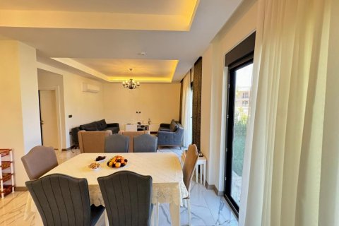 Аренда квартиры  в Аланье, Анталье, Турция 5+1, 350м2, №216554 – фото 29