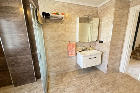 Аренда квартиры  в Аланье, Анталье, Турция 5+1, 350м2, №216554 – фото 3