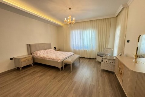 Аренда квартиры  в Аланье, Анталье, Турция 5+1, 350м2, №216554 – фото 14