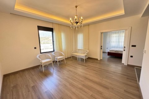 Аренда квартиры  в Аланье, Анталье, Турция 5+1, 350м2, №216554 – фото 5