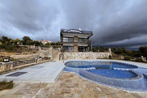 7+1 Villa  in Incekum, Antalya, Turkey No. 221391