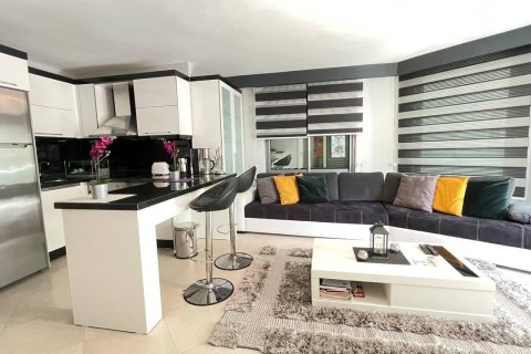 2+1 Apartment  in Oba, Antalya, Turkey No. 221386