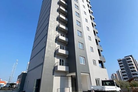 2+1 Apartment in Mersin, Turkey No. 231294