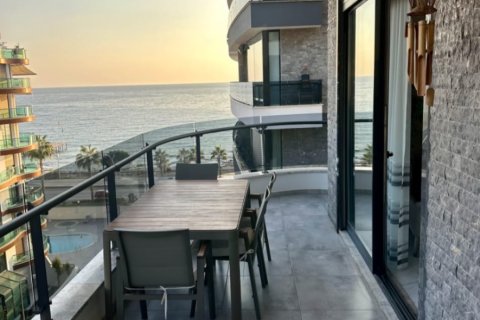 آپارتمان در  Alanya ، ترکیه 2 خوابه ، 100 متر مربع.  شماره 217655