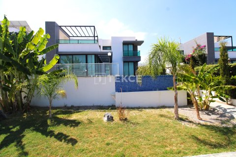 Villa for sale  in Girne, Northern Cyprus, 3 bedrooms, 210m2, No. 212310 – photo 2