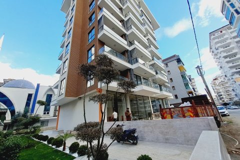 1+1 Lägenhet  i Mahmutlar, Antalya, Turkiet Nr. 230041