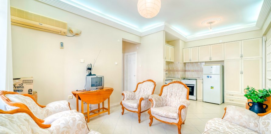 2+1 Apartment  in Alanya, Antalya, Turkey No. 216546