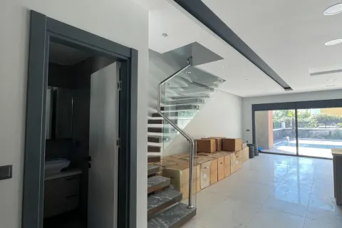 آپارتمان در  Alanya ، ترکیه 3 خوابه ، 291 متر مربع.  شماره 223943 - 21