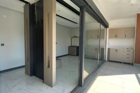 آپارتمان در  Alanya ، ترکیه 3 خوابه ، 291 متر مربع.  شماره 223943 - 23