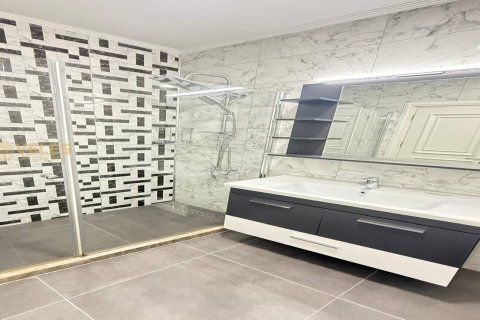 Apartment for sale  in Girne, Northern Cyprus, 3 bedrooms, 166.3m2, No. 213878 – photo 19