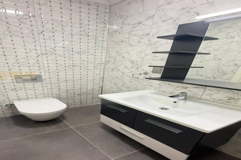 Apartment for sale  in Girne, Northern Cyprus, 3 bedrooms, 166.3m2, No. 213878 – photo 18