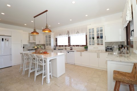 Продажа виллы  в Кумлудже, Анталье, Турция 3+1, 247м2, №212089 – фото 23