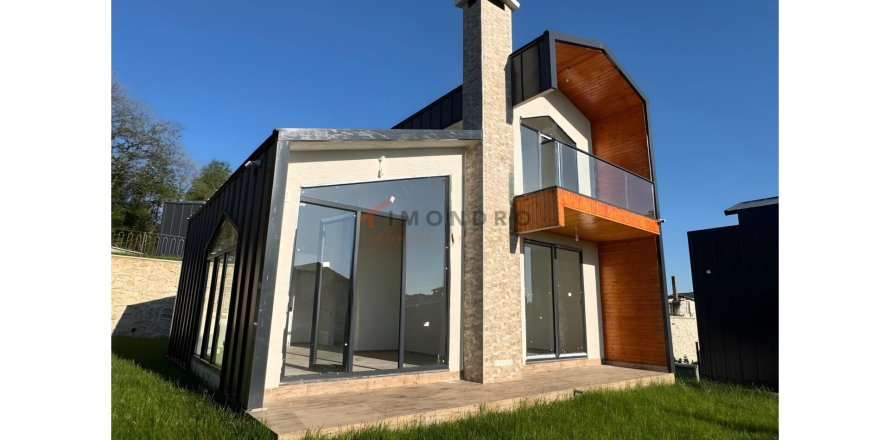 ویلا در  Sile ، ترکیه 2 خوابه ، 71 متر مربع.  شماره 215193