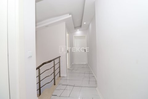 آپارتمان در  Antalya ، ترکیه 4 خوابه ، 165 متر مربع.  شماره 228453 - 23