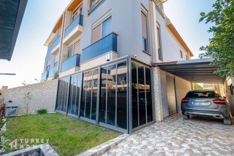ویلا در  Antalya ، ترکیه 7 خوابه ، 300 متر مربع.  شماره 232621 - 2