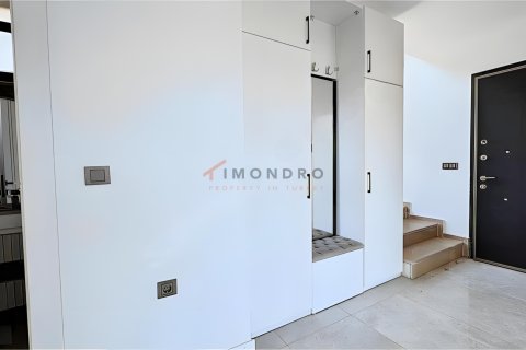 4+1 Villa  i Dosemealti, Antalya, Tyrkia Nr. 215529 - 4