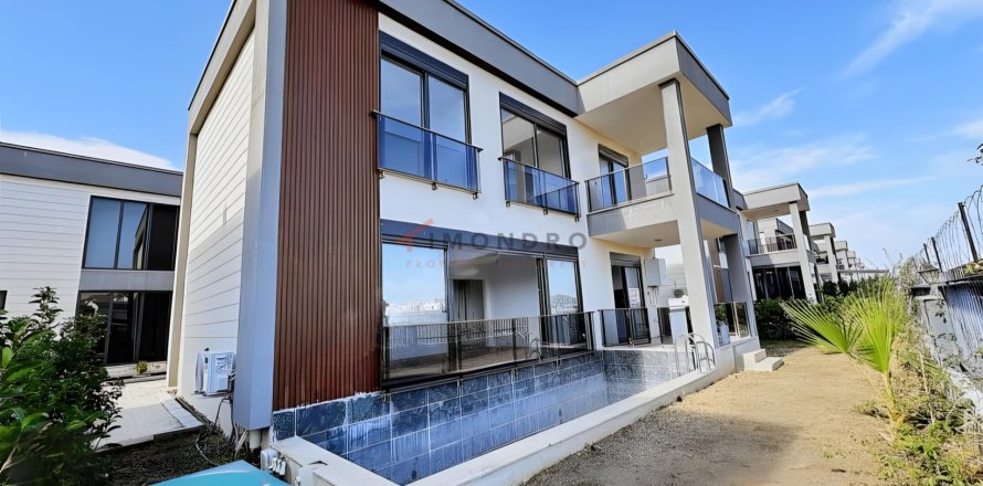 4+1 Villa  i Dosemealti, Antalya, Tyrkia Nr. 215529