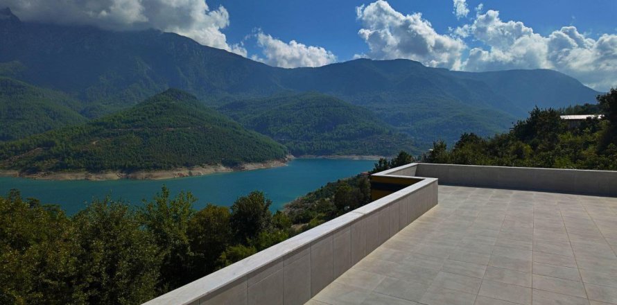 5+1 Villa  in Kestel, Bursa, Turkey No. 217356