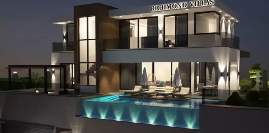 Вилла  4-х ком. в Аланье, Анталья, Турция №223030