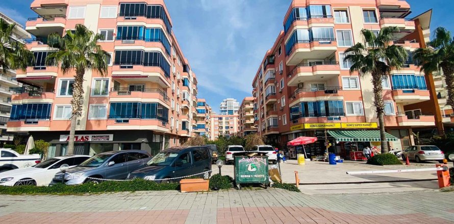 2+1 Apartment in Mahmutlar, Antalya, Turkey No. 216005