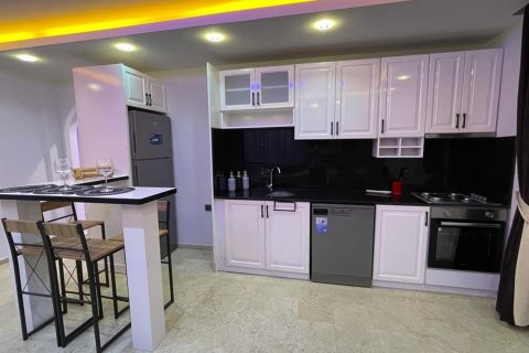 2+1 Lägenhet i Mahmutlar, Antalya, Turkiet Nr. 216006 - 2