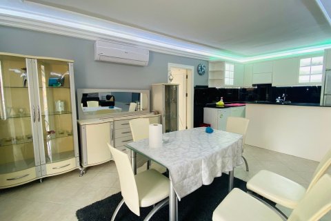 Продажа квартиры  в Оба, Анталье, Турция 3+1, 190м2, №215335 – фото 6