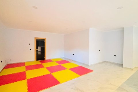 3+1 Lägenhet i Mahmutlar, Antalya, Turkiet Nr. 237773 - 11