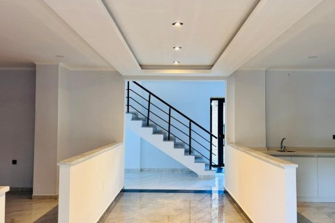 3+1 Lägenhet i Mahmutlar, Antalya, Turkiet Nr. 237773 - 12