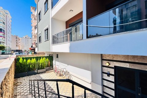 3+1 Lägenhet i Mahmutlar, Antalya, Turkiet Nr. 237773 - 10