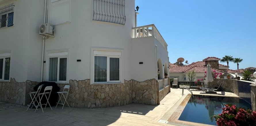 ویلا در Alanya ، ترکیه 3 خوابه ، 160 متر مربع. شماره 217831